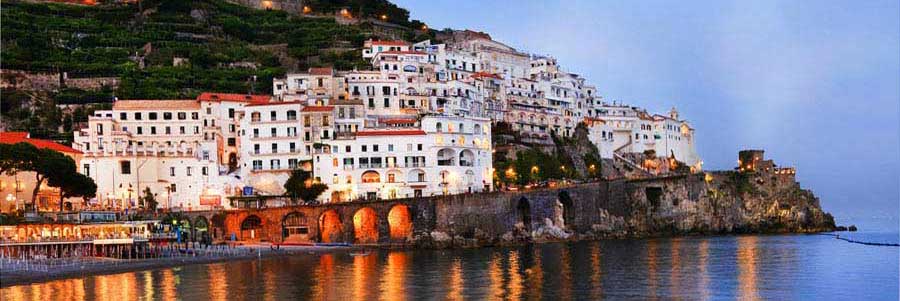 Car rental with driver in Naples, Sorrento, Amalfi and Positano.